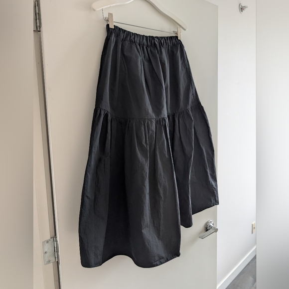 Aritiza Wilfred Black Skirt Size 2 - Picture 3 of 5